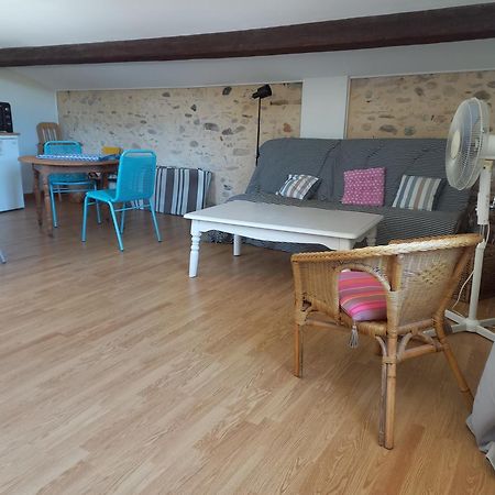La Tour De L'Ange Otel Hérépian Dış mekan fotoğraf