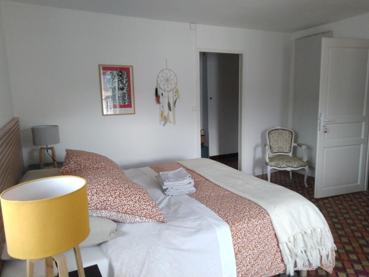 La Tour De L'Ange Otel Hérépian Dış mekan fotoğraf